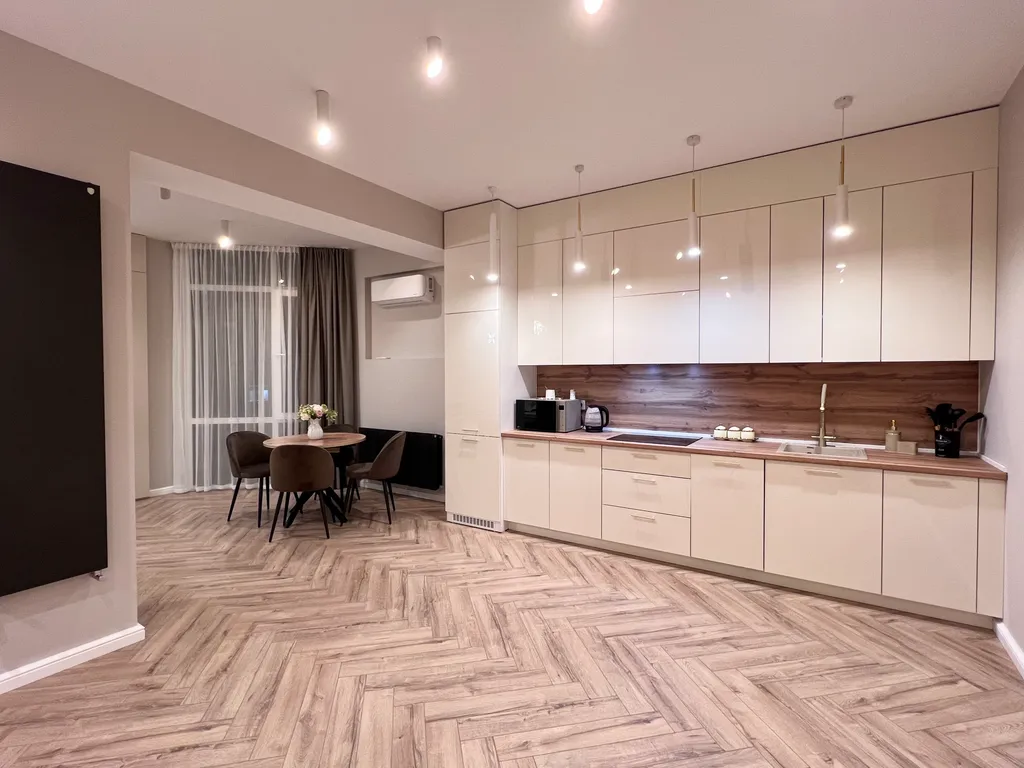 Люкс, до пляжа 1 километр