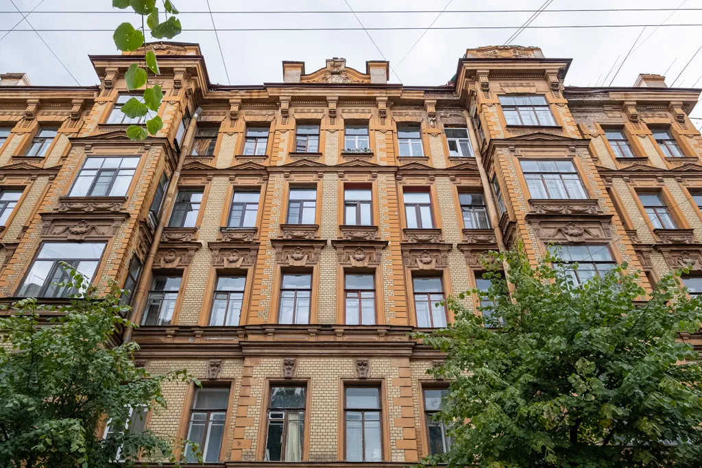 Хрустальная студия в центре