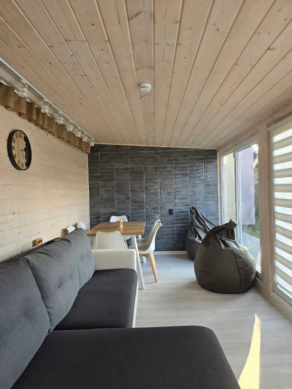 Изумительные 3-комнатные апартаменты с собственным участком земли