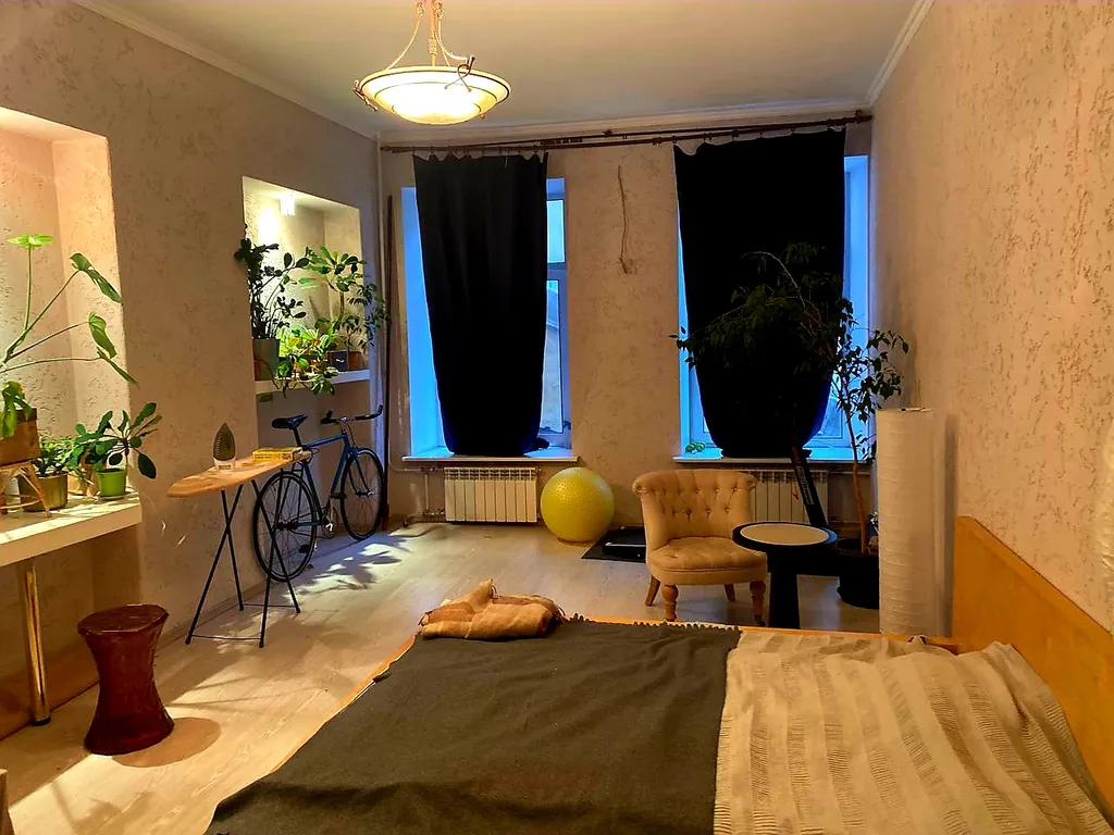 Уютная квартира с высокими потолками в самом центре — аренда посуточно в Санкт-Петербург
