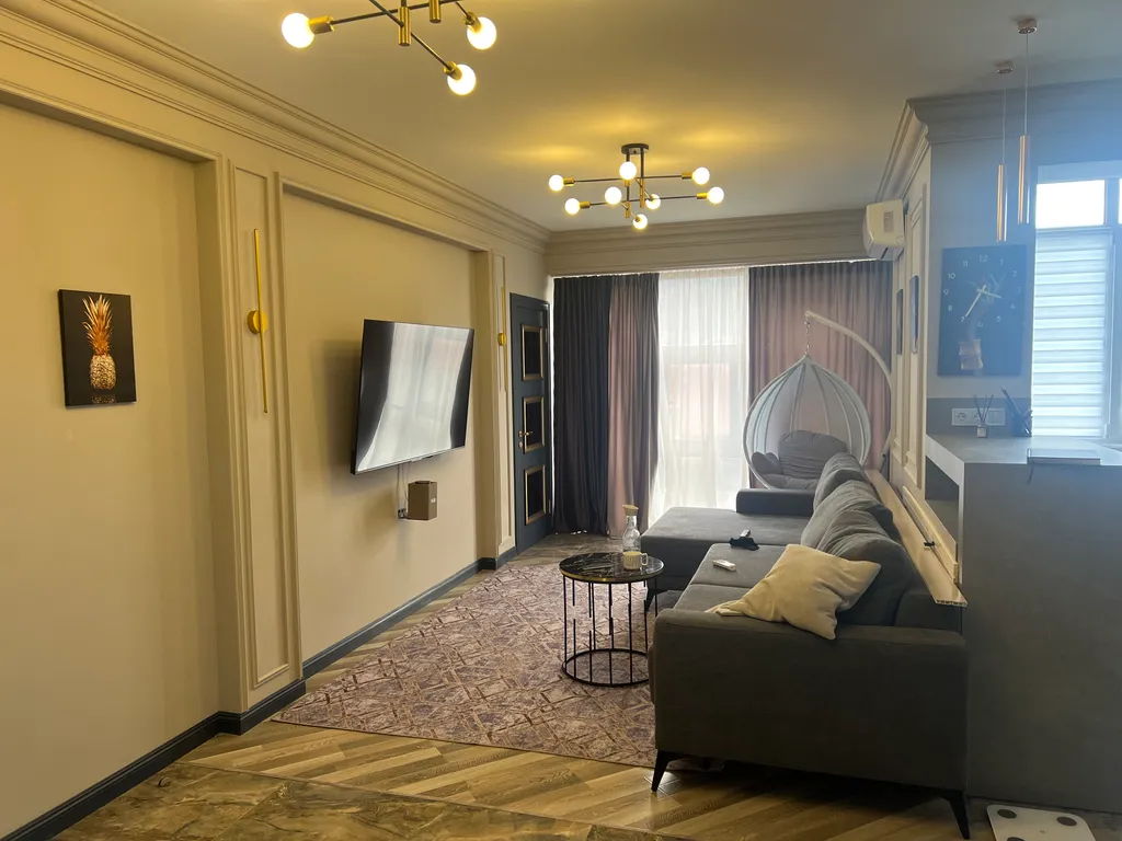 Уютная квартира с дизайнерским ремонтом у поющего фонтана