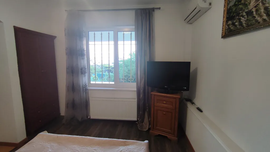 Дом с бассейном Чаир, вид  на море и горы, мангал, беседка, парковка