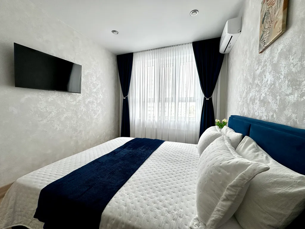 Уютная 1-комнатная квартира с видом на набережную и реку Свияга