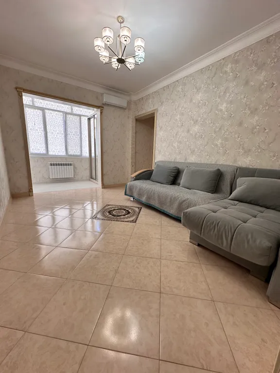 Квартира с двумя кондиционерами и вентилятором