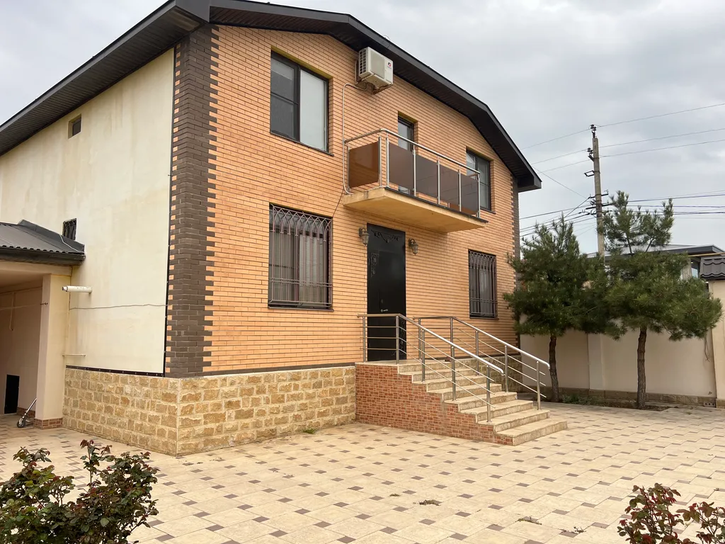 Уютный дом у моря