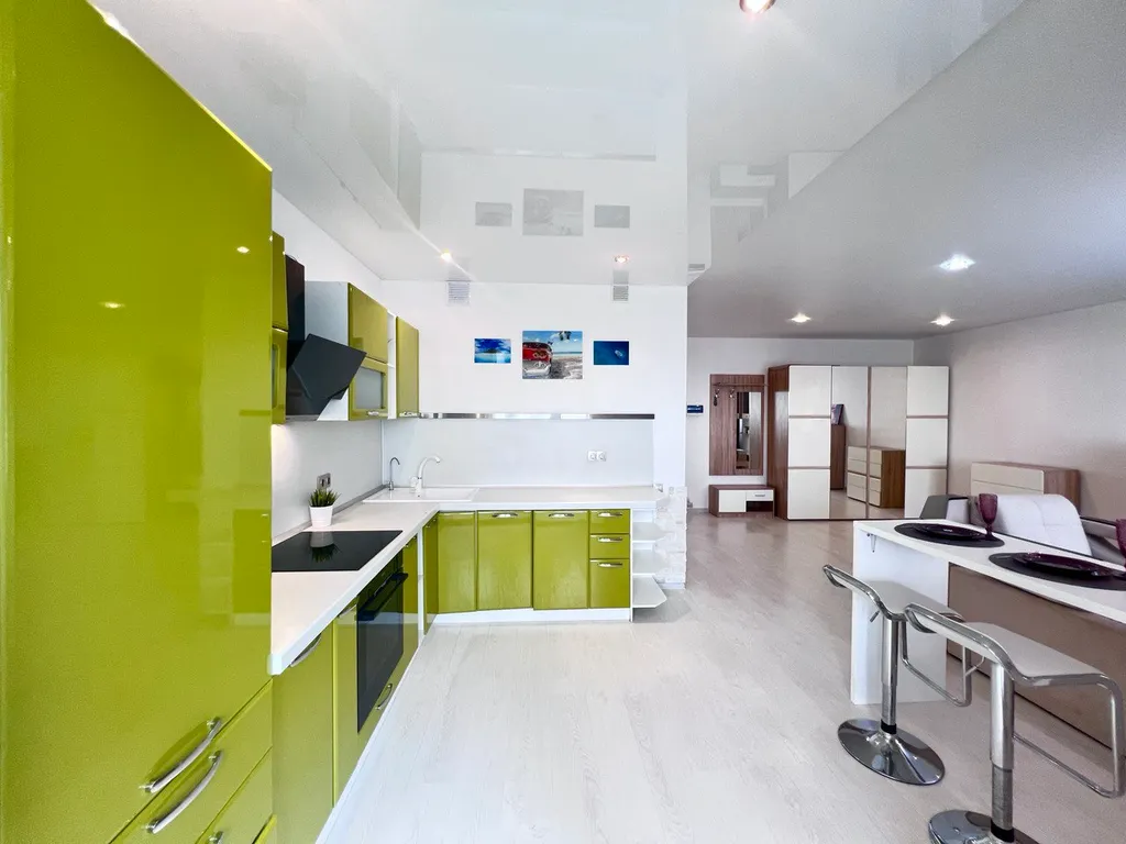 Дизайнерская студия в центре в новом доме