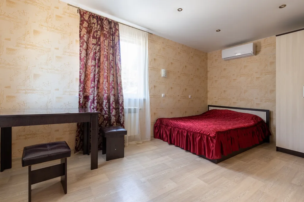 Уютный номер в тихом районе