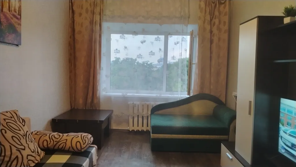 Квартира с видом на горы в ближайшем доме к Старому озеру напротив парка