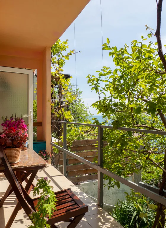 Квартира Апартаменты над Массандровским пляжем — аренда посуточно в Ялта