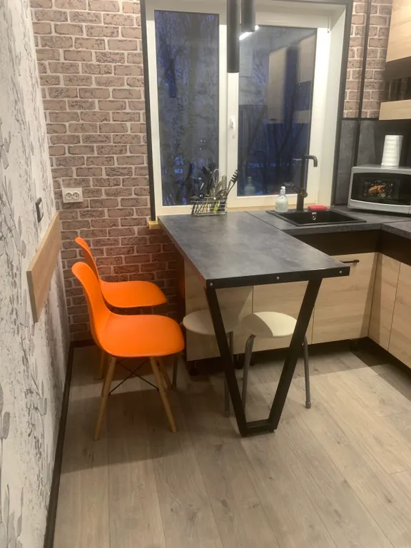 2-комнатная квартира с евроремонтом на проспекте Кирова — аренда посуточно в Мурманск