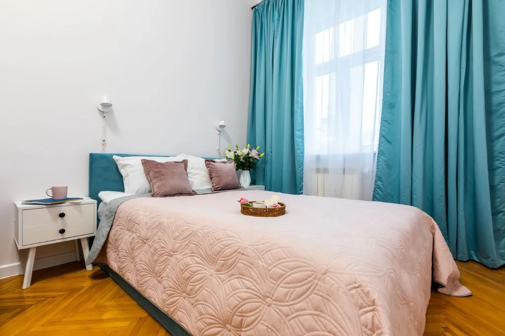 Вид на собор, шаг до Невского