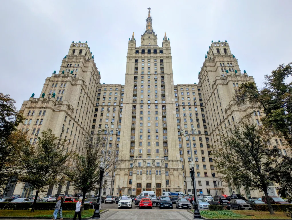 Квартира КвартираСвободна на Кудринской Площади 1 — Москва