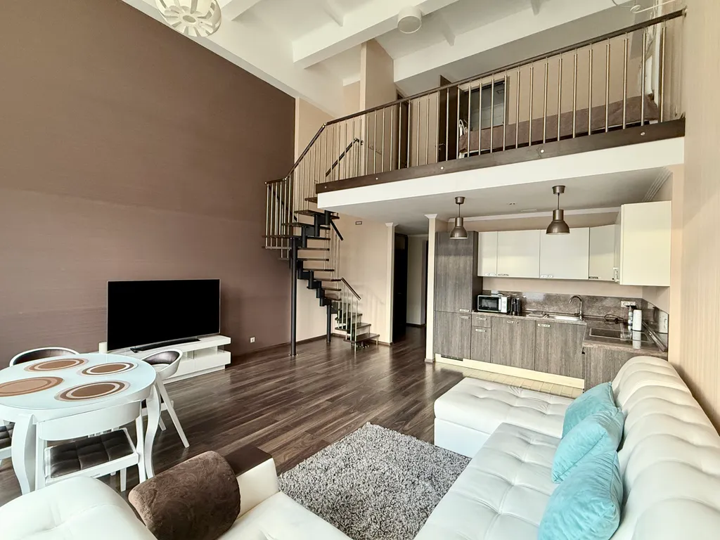 Квартира Квартира Двухуровневый лофт — Москва