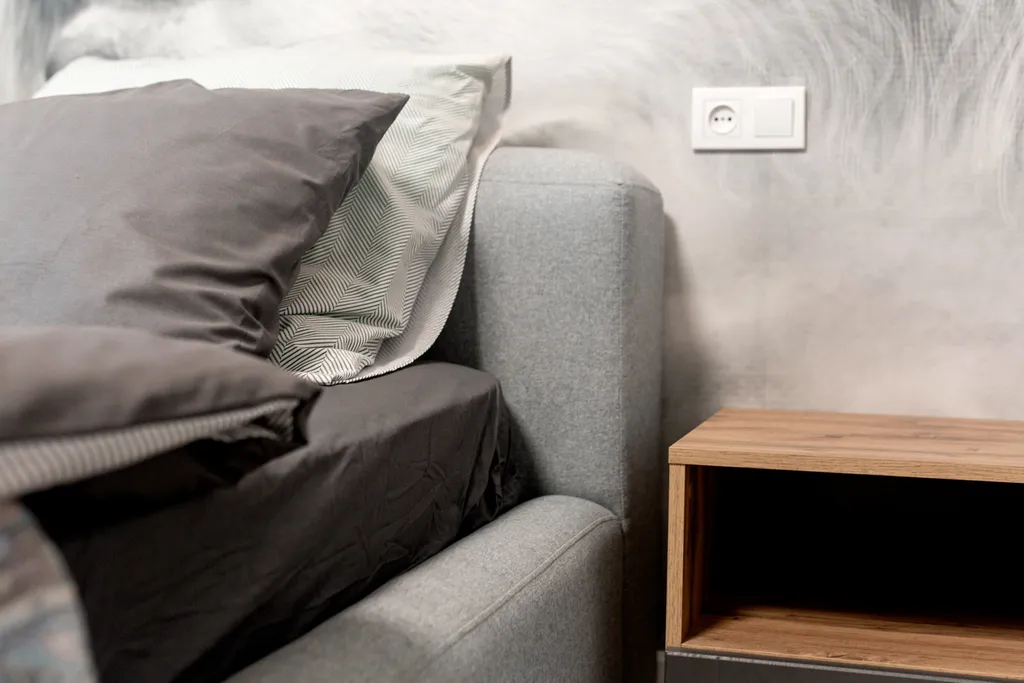 Дом Кантри со своим двором и парковкой