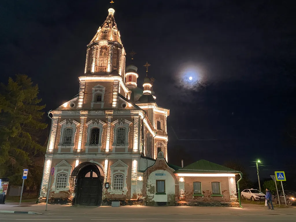 Новый гостевой дом с дизайнерским ремонтом