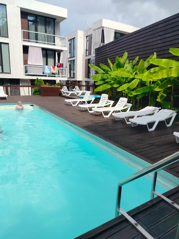 Апартамент с круглогодичным теплым бассейном