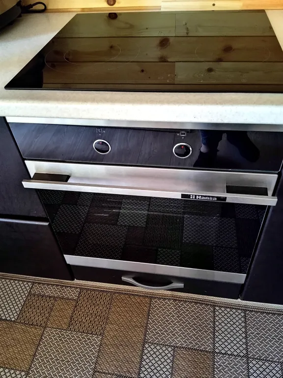 Дом для семьи с детьми с видом на озеро и горы