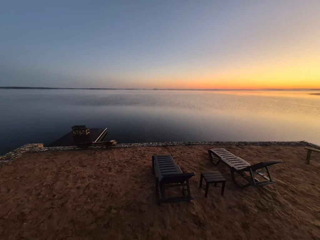 Дом Солнца на берегу озера Сиг