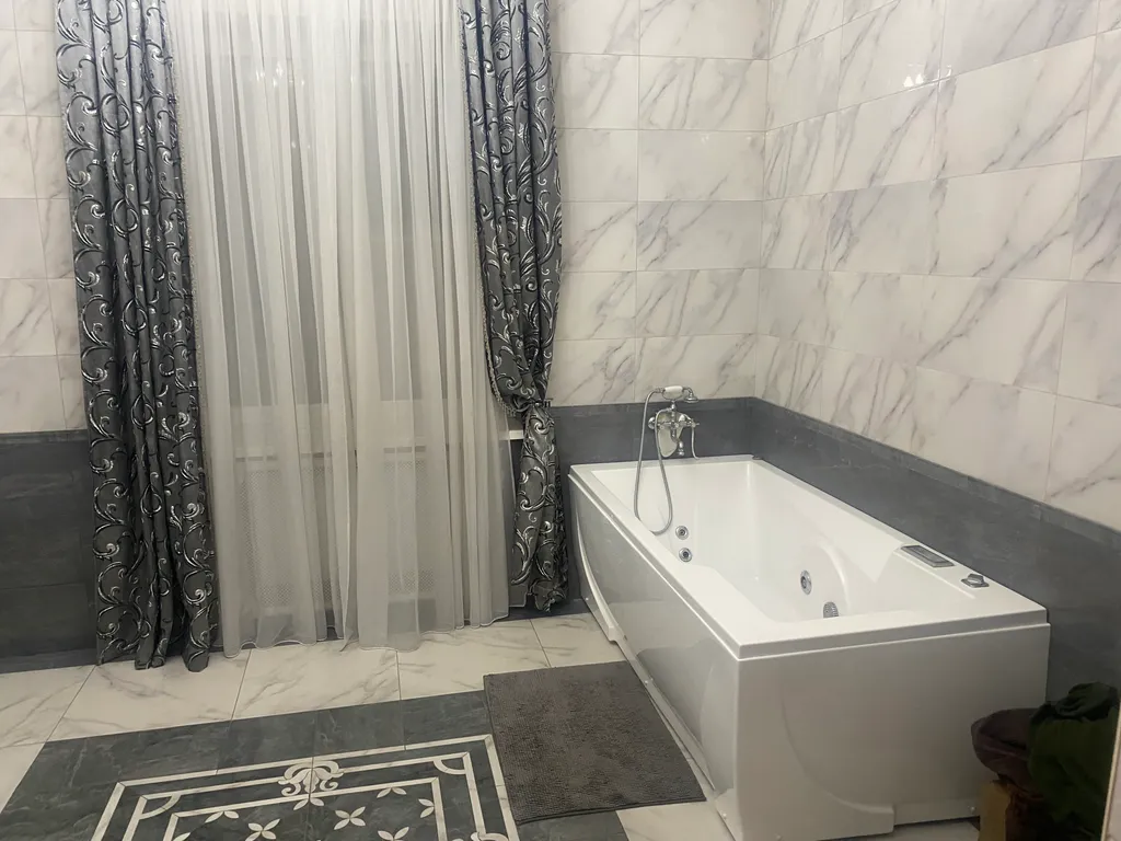 Коттедж с сауной и бассейном