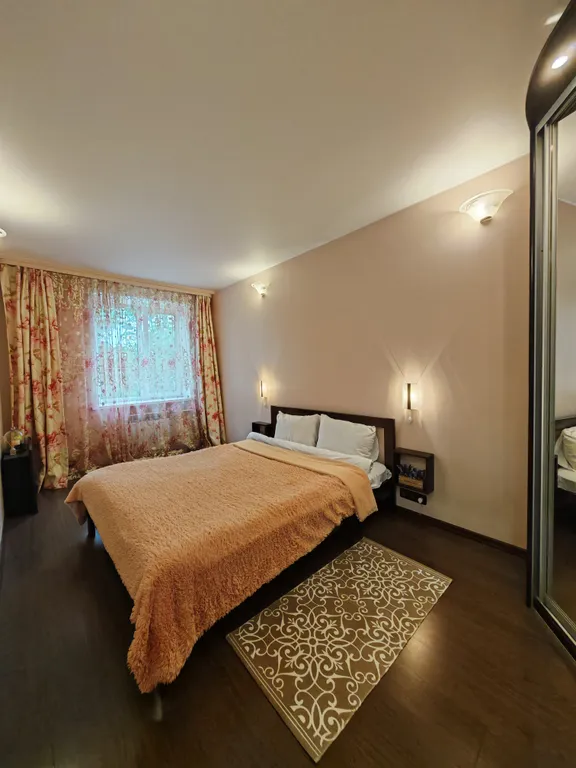 Уютная квартира в удобном районе пл. Окатовая (до 4 человек)