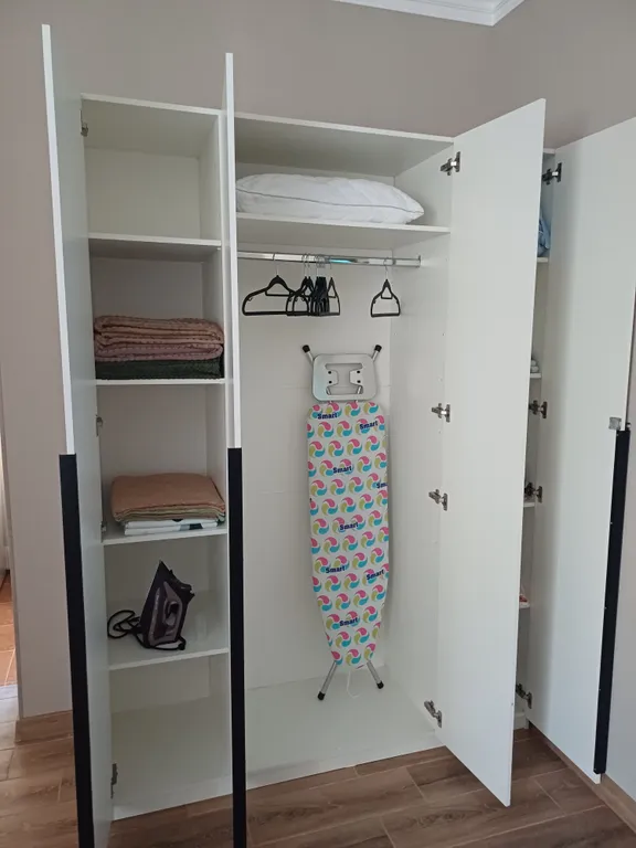 Коттедж Новый апарт-домик с выходом на уютный балкон в 5 минутах от моря — Сухум