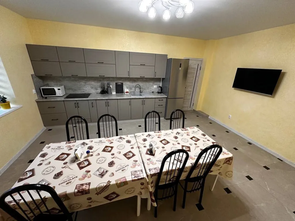 Дом с сауной и бассейном