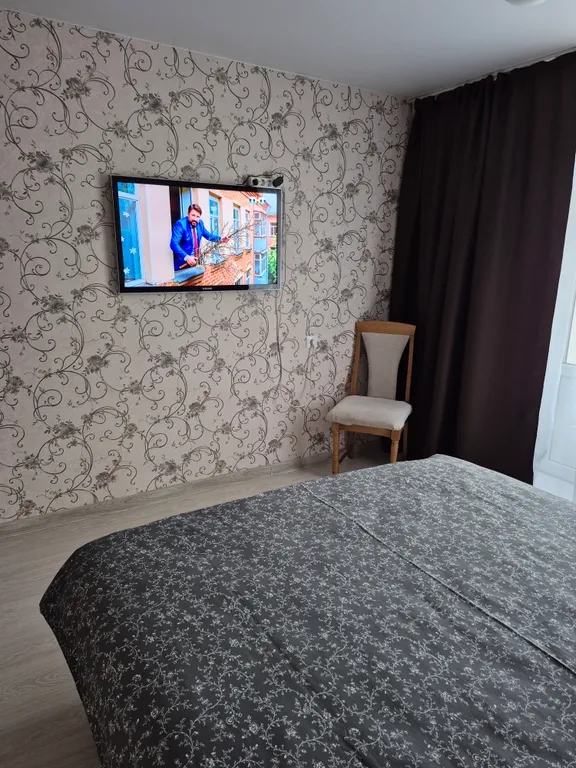 Чистая 2 комнатная квартира 63кв.м.