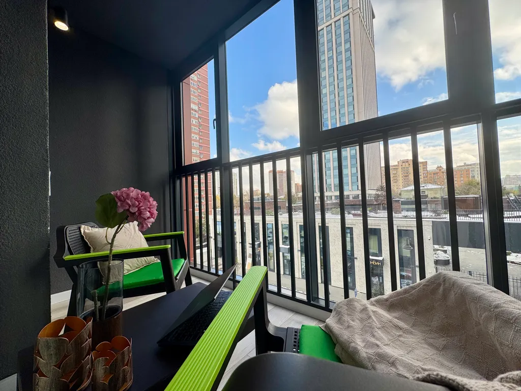 Светлая студия в ЖК Облака 2 у метро Октябрьская