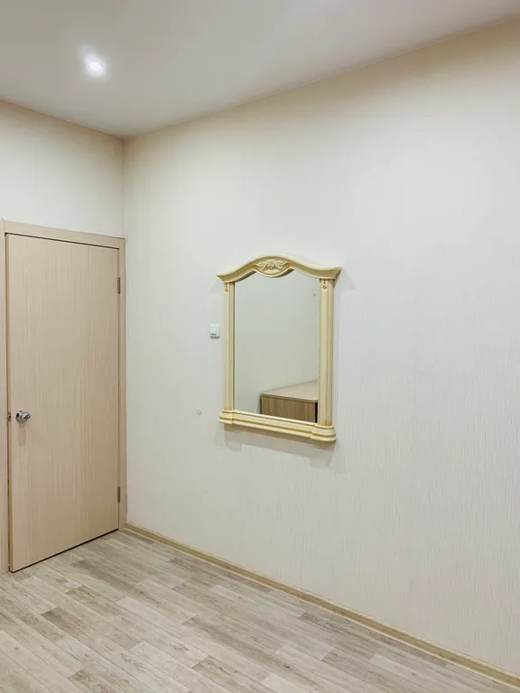 2 комнатная квартира возле Крытого рынка, центр