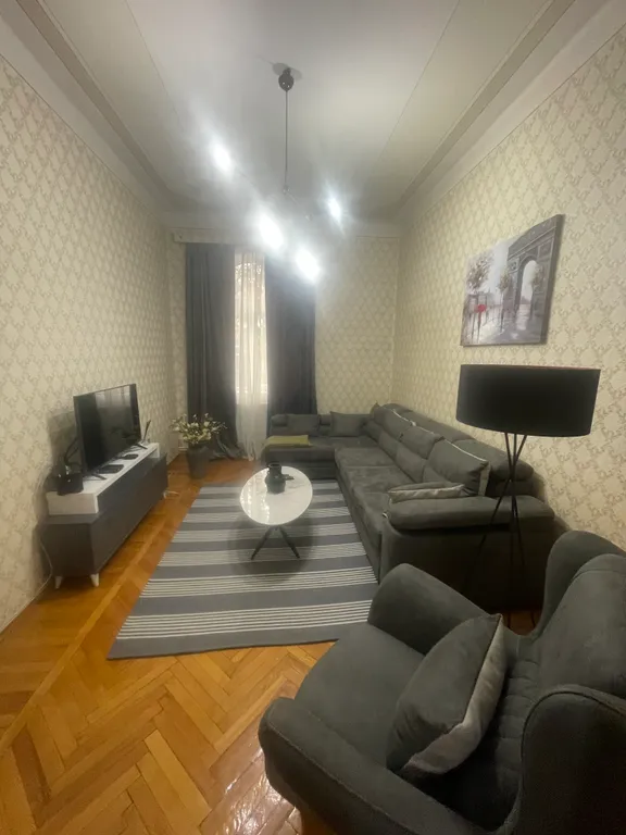 Апартаменты с балконом рядом с парком Ваке