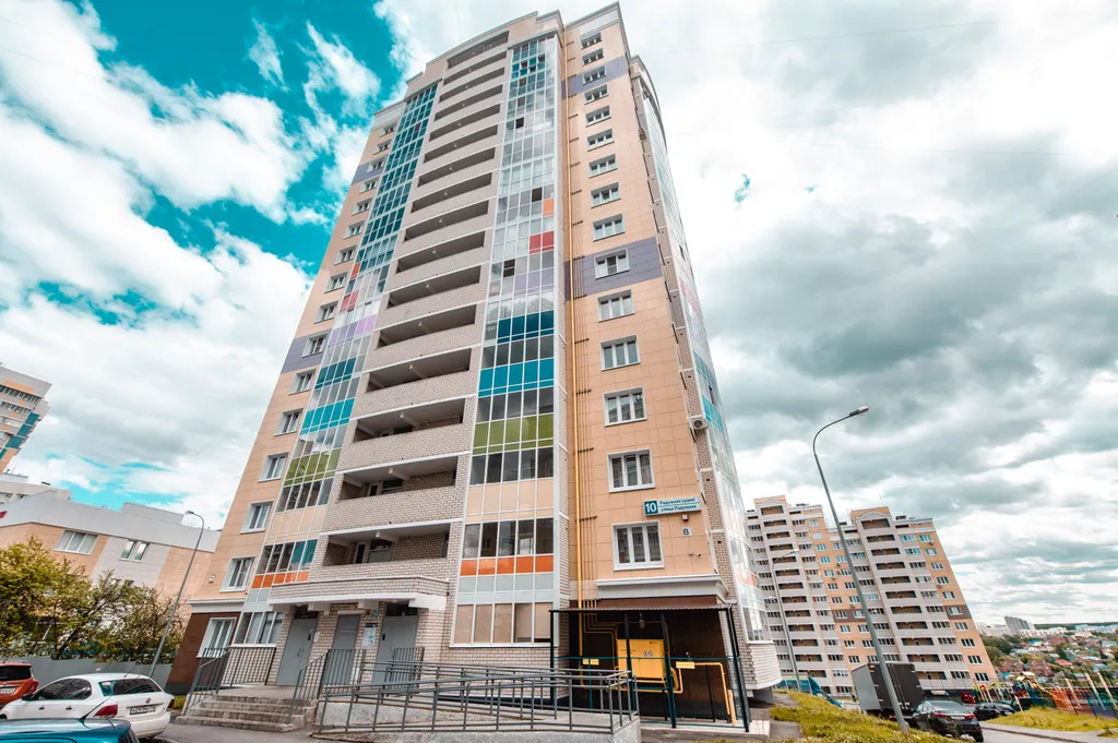 Радужная квартира недалеко от залива, гостиничный сервис, кондиционер