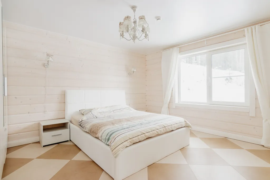 Коттедж с 5 спальнями, сауной и камином