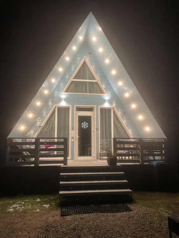 Коттедж Уютный дом аттик А-фрейм у Снетковского озера — Ларионово