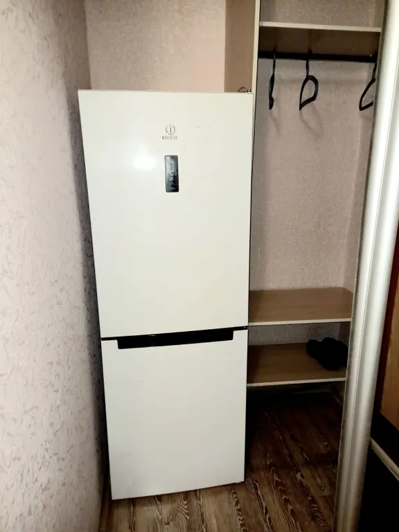 1 комнатная с хорошим ремонтом