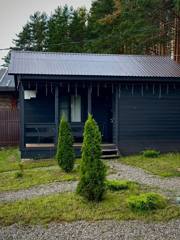 Коттедж на берегу озера