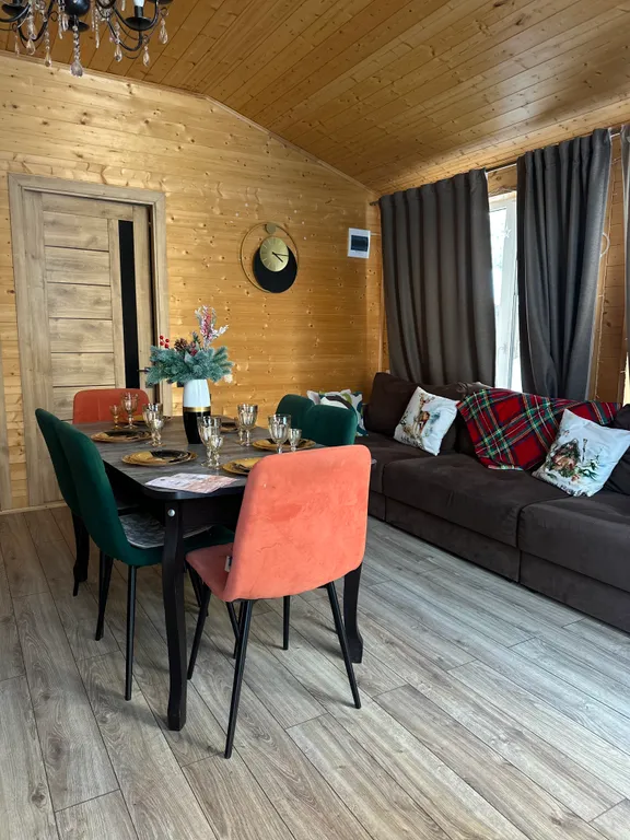 Шале 2 с видом на горы и лес