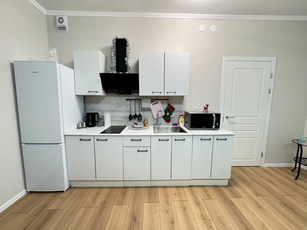 Квартира Квартира с новым ремонтом — Янино-1