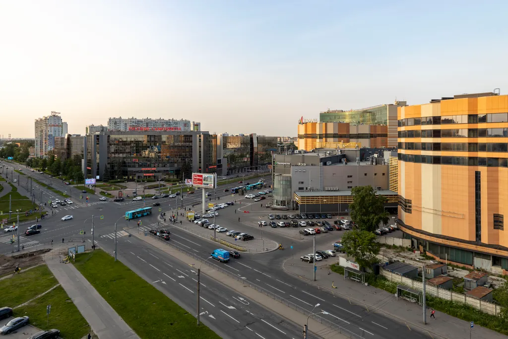 Терракот & Олива у Метро: шторы с пульта, Алиса и ресторан