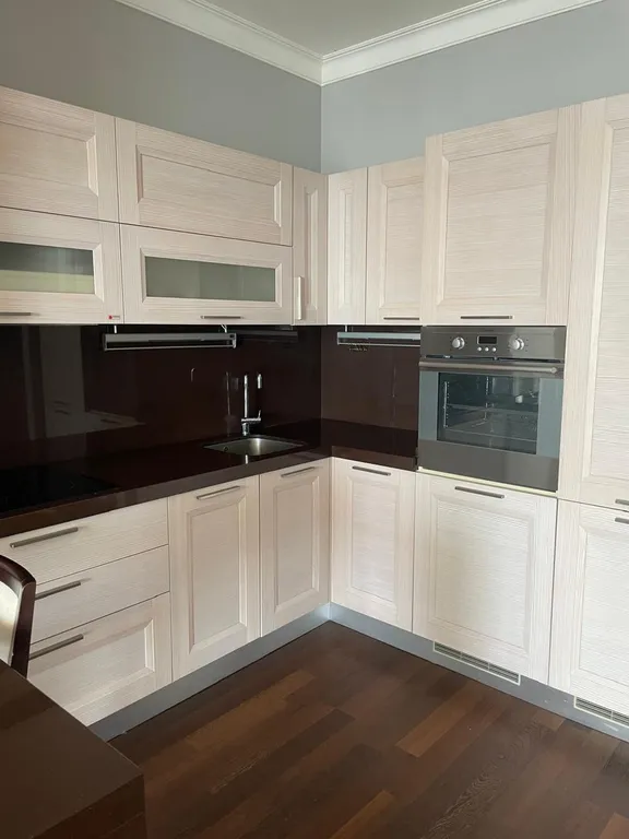 Апарт для семьи из 3 человек на берегу моря, с видовой террасой, кухней