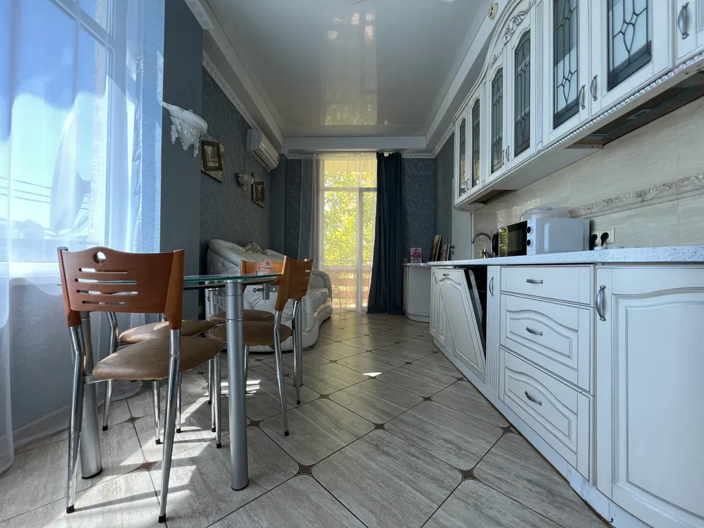 1 к.кв. пляж 10 мин Парк Победы Херсонес не берем плату за уборку