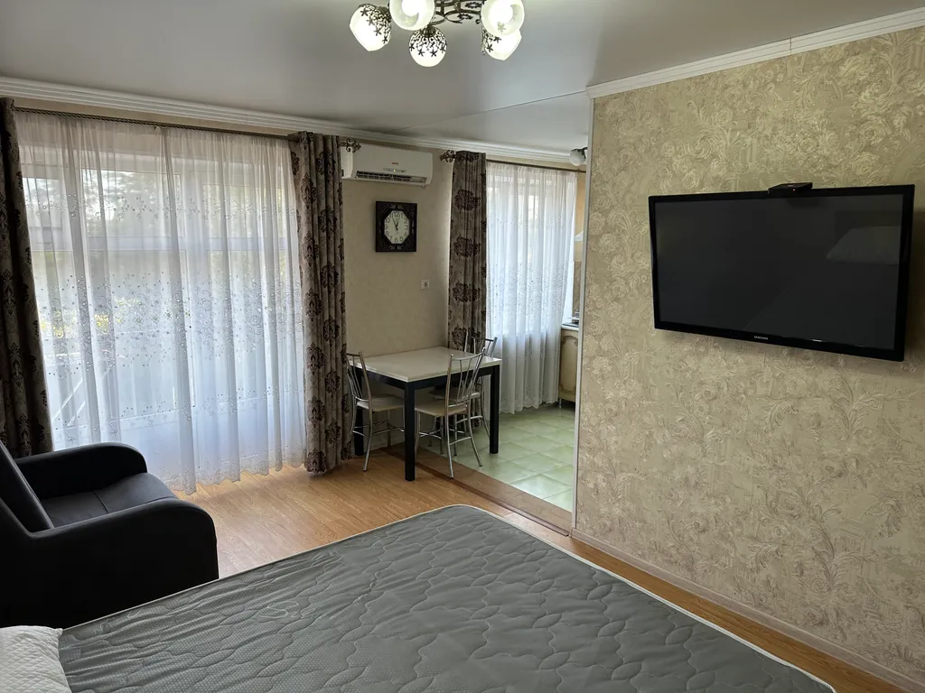 Квартира Квартира Просторная студия у моря — Сухум