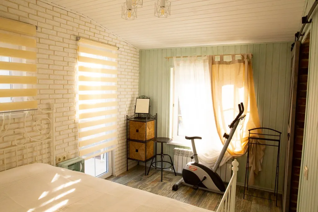 Комфортабельный апартамент с отдельной спальней и большой террасой