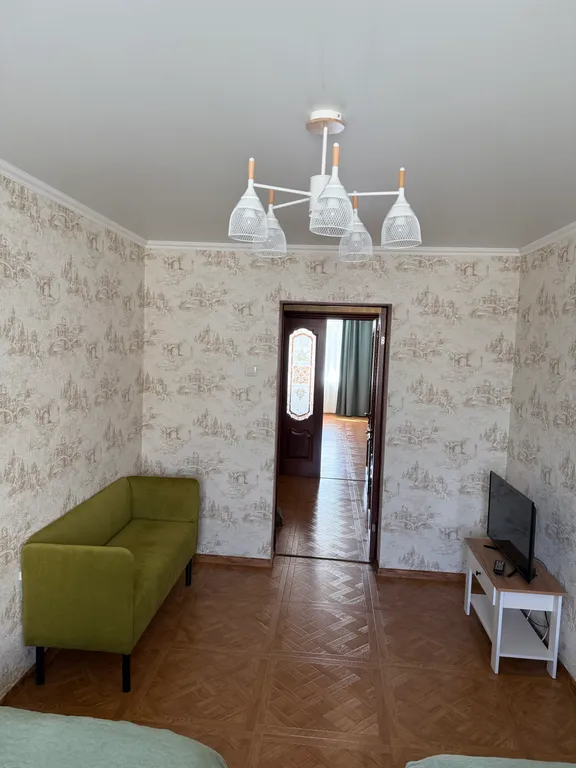 3 комнатная квартира недалеко от исторического центра