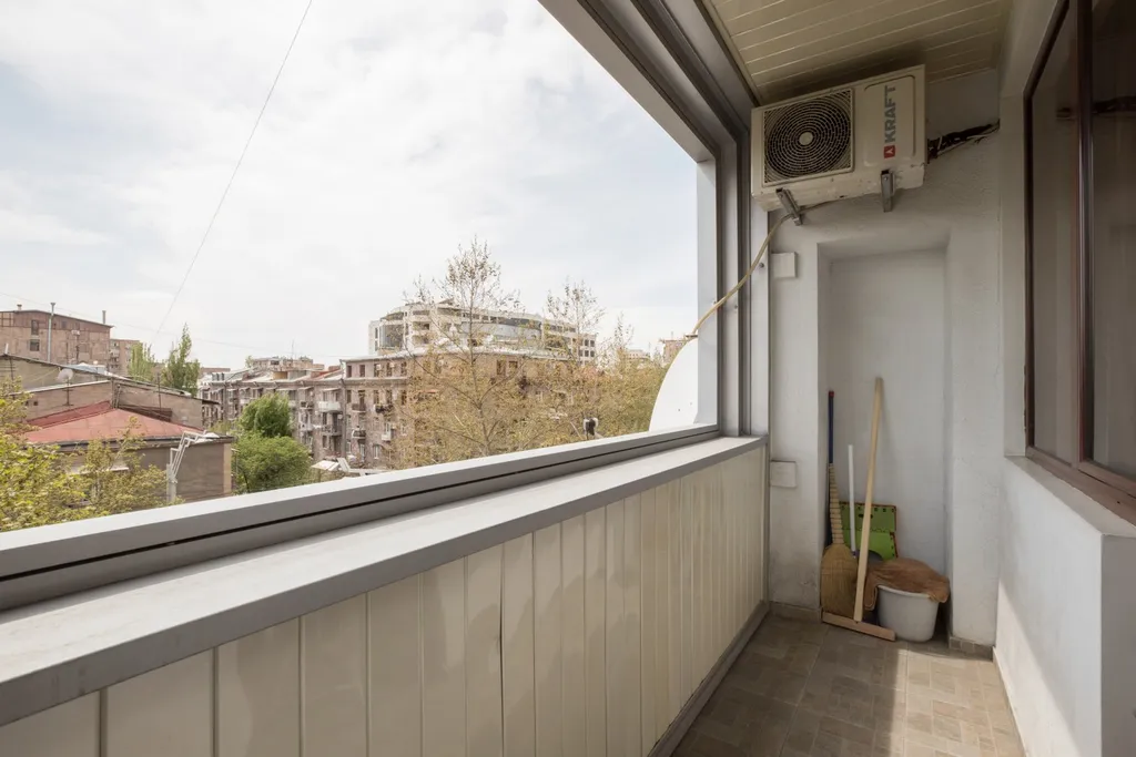 Уютная квартира с 3 спальнями в центре Еревана