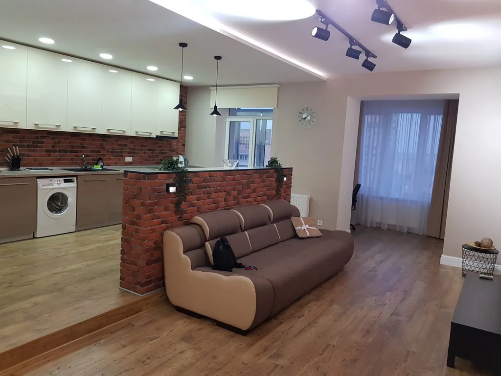 Квартира студия с оригинальным дизайнерским ремонтом — аренда посуточно в Донецк