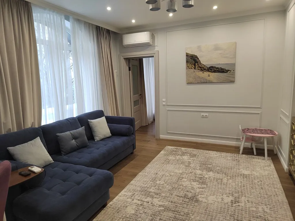 Квартира с террасой MyHomeYourHome в ЖК Елагин Апарт