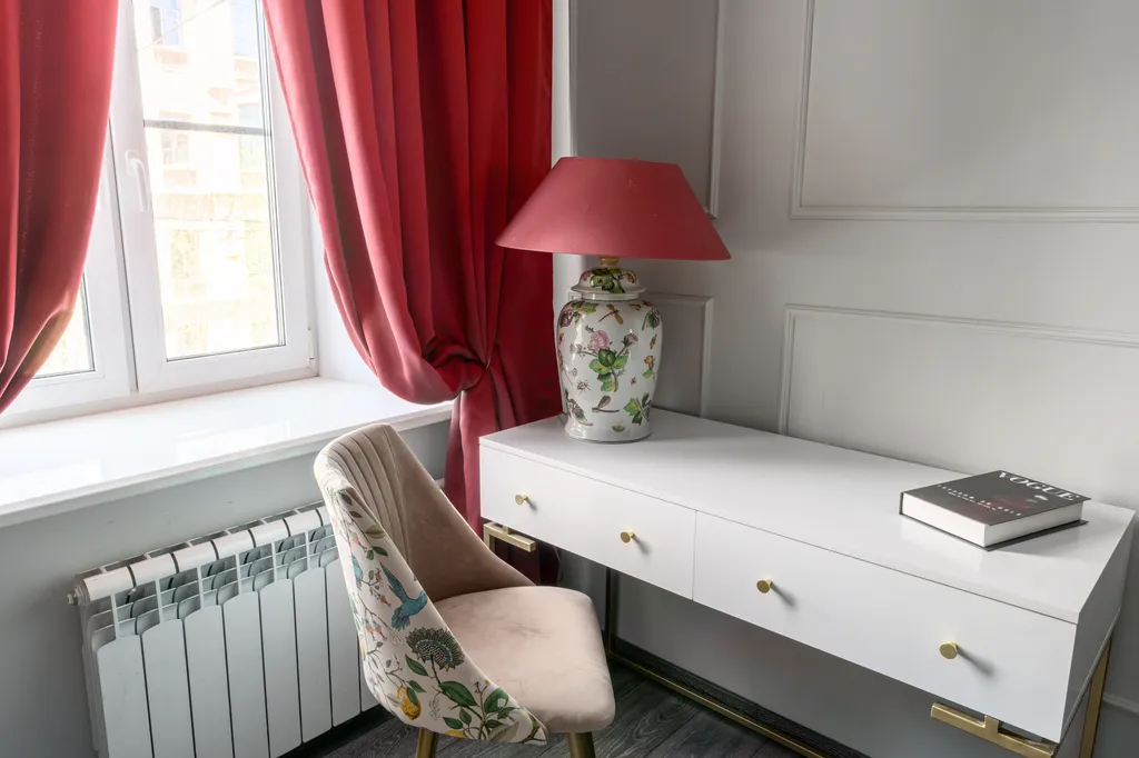 Четырехкомнатная квартира с бaлкoнoм в цeнтрe