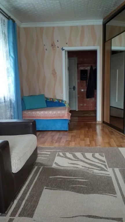 Уютный домик у озера