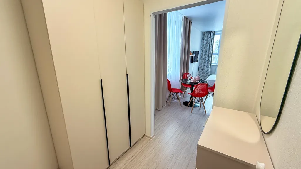 Студия на высоком этаже