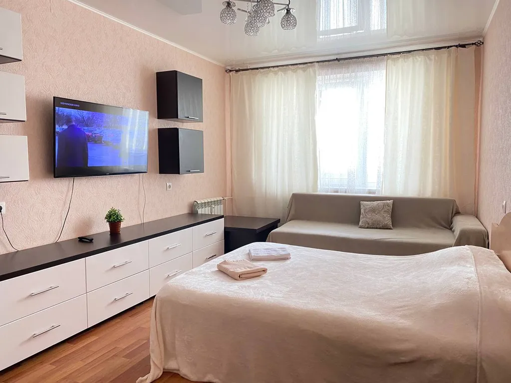 Уютнaя просторная квартира в тихом районе — аренда посуточно в Набережные Челны